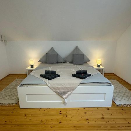 Ferienwohnung Fewo Boho 110 Qm Mit Bergblick 3 Min Bahnhof Laufen Exterior foto