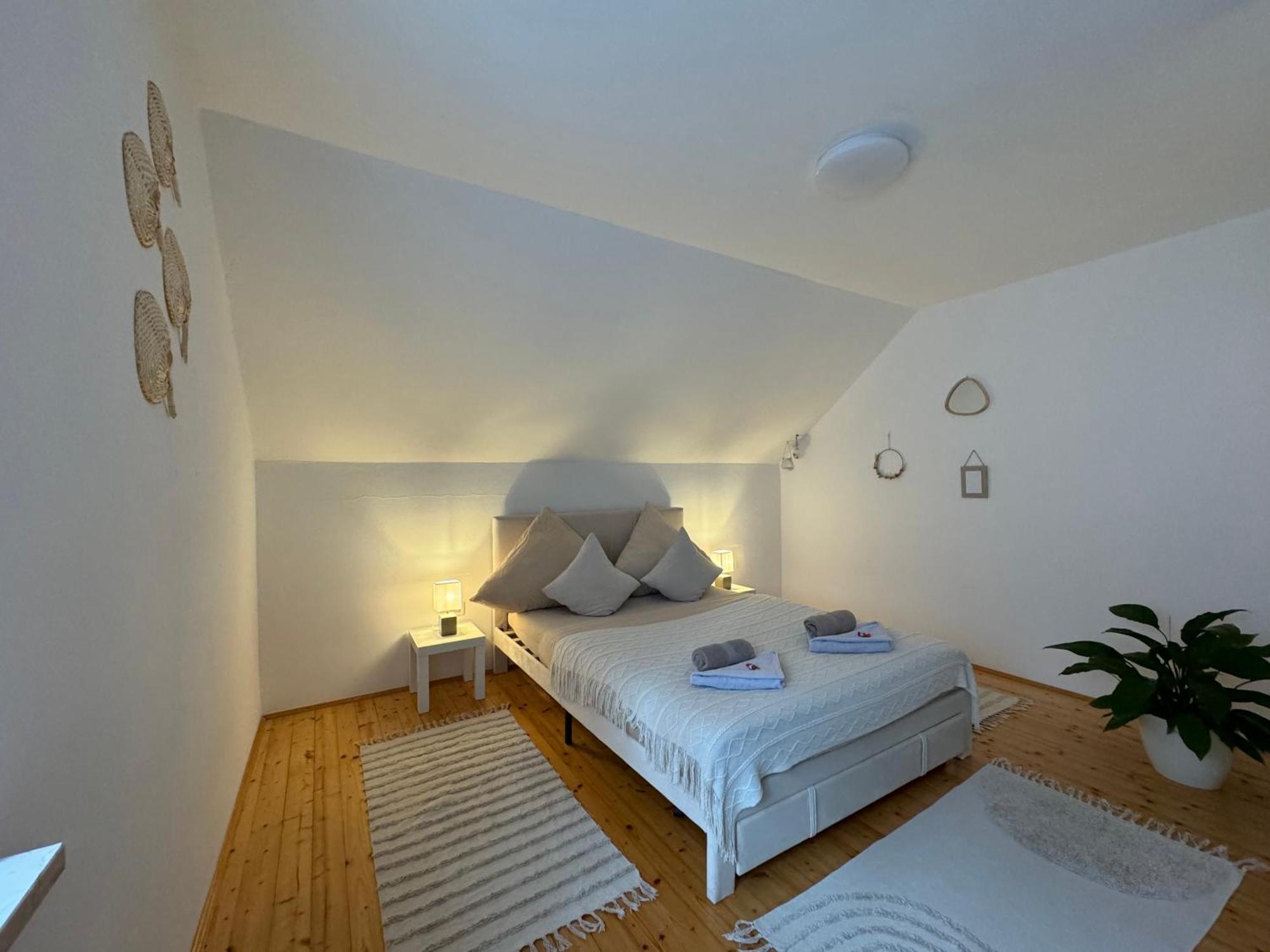 Ferienwohnung Fewo Boho 110 Qm Mit Bergblick 3 Min Bahnhof Laufen Exterior foto