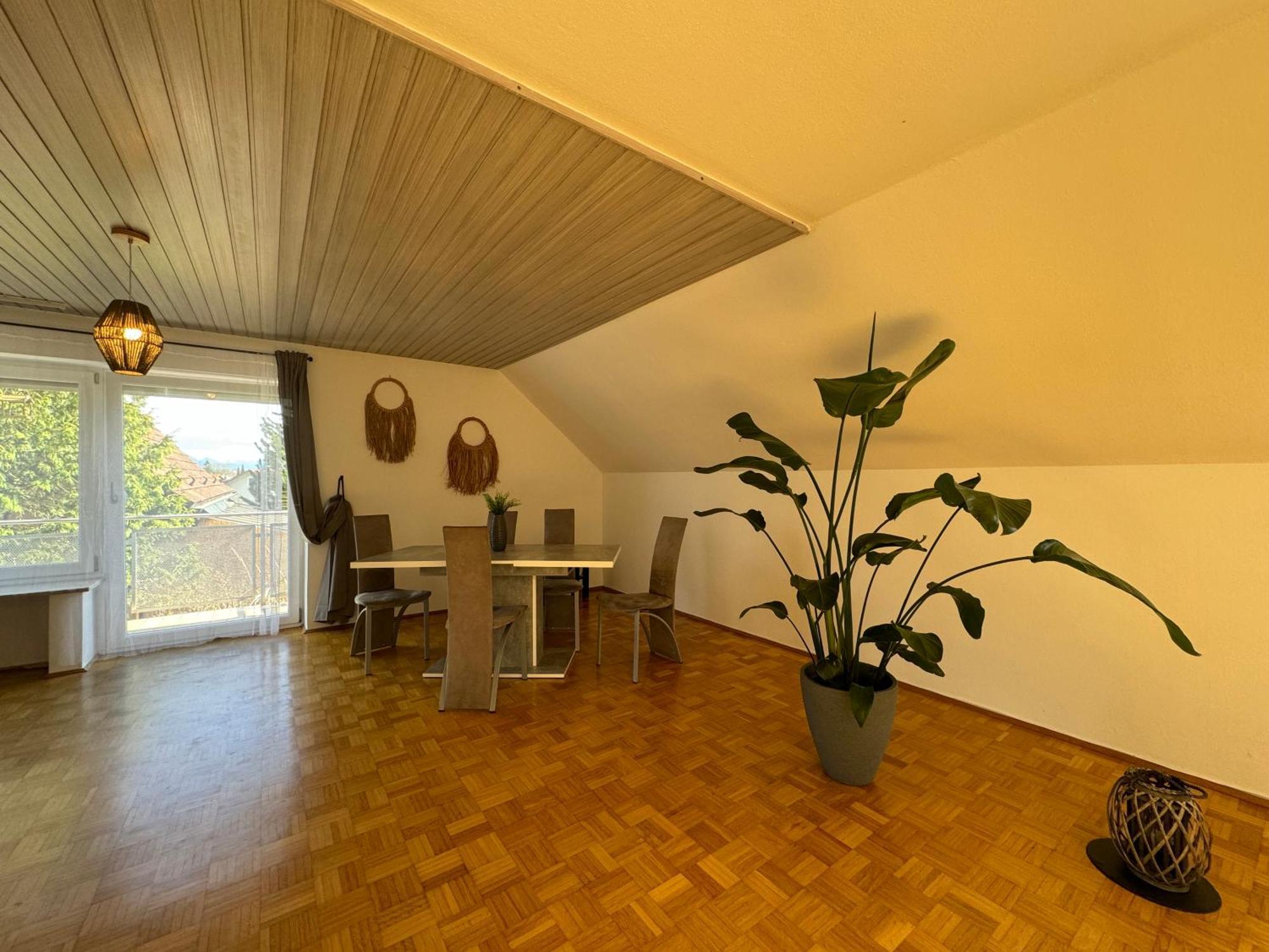 Ferienwohnung Fewo Boho 110 Qm Mit Bergblick 3 Min Bahnhof Laufen Exterior foto